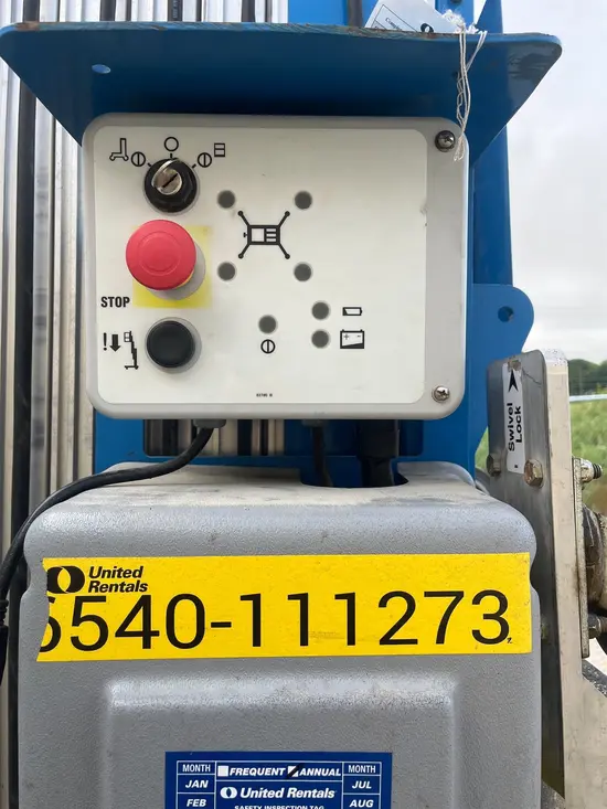 2019 Genie AWP-40SDC Pusharound Lift