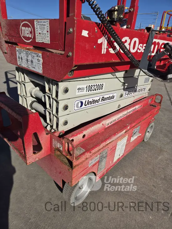 2018 MEC 1330SE Scissor Lift