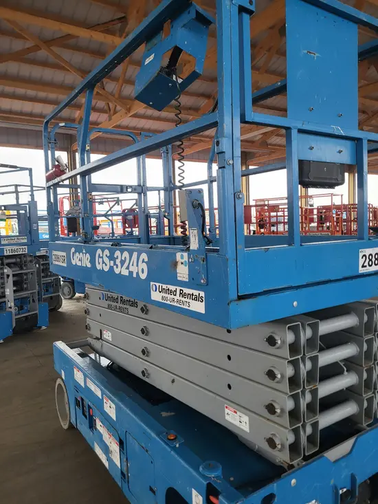 2018 Genie GS-3246 Scissor Lift