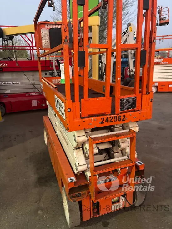 2020 Snorkel S3226E Scissor Lift