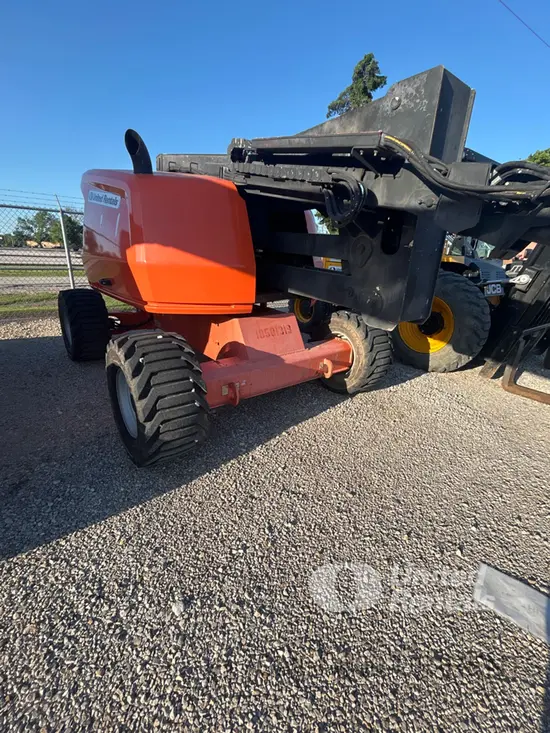 2016 JLG 450AJ Articulating Boom Lift
