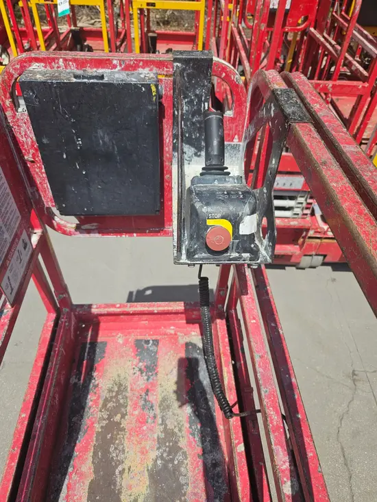 2018 MEC 1330SE Scissor Lift