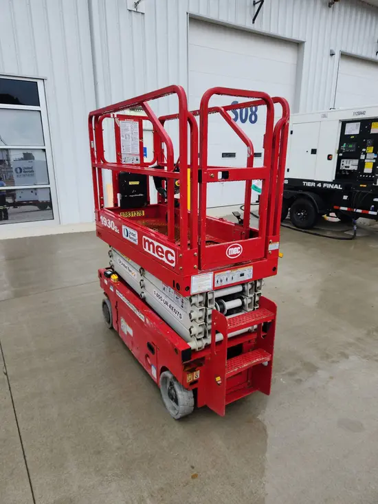 2018 MEC 1930SE Scissor Lift
