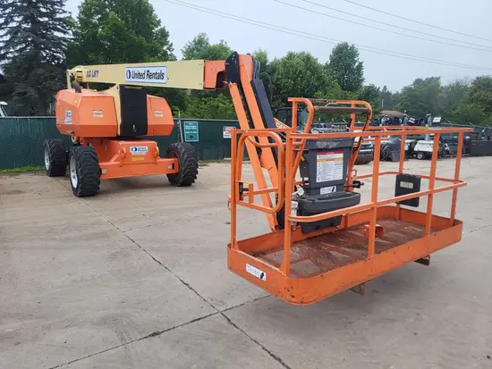 2017 JLG 800AJ Articulating Boom Lift