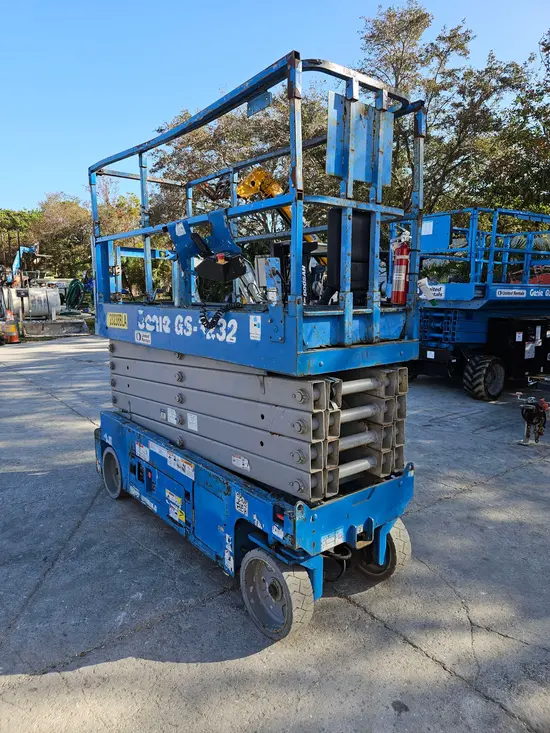2015 Genie GS-3232 Scissor Lift