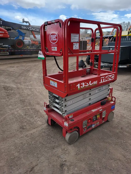 2019 MEC 1330SE Scissor Lift