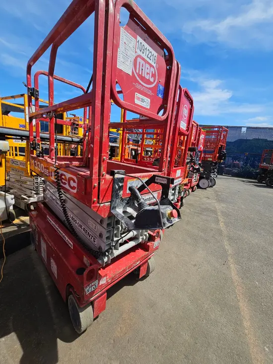 2019 MEC 1330SE Scissor Lift
