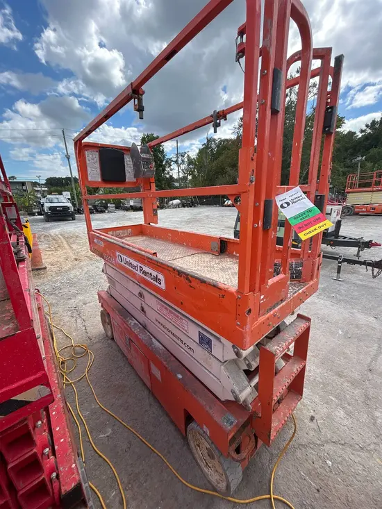 2019 Snorkel S3226E Scissor Lift