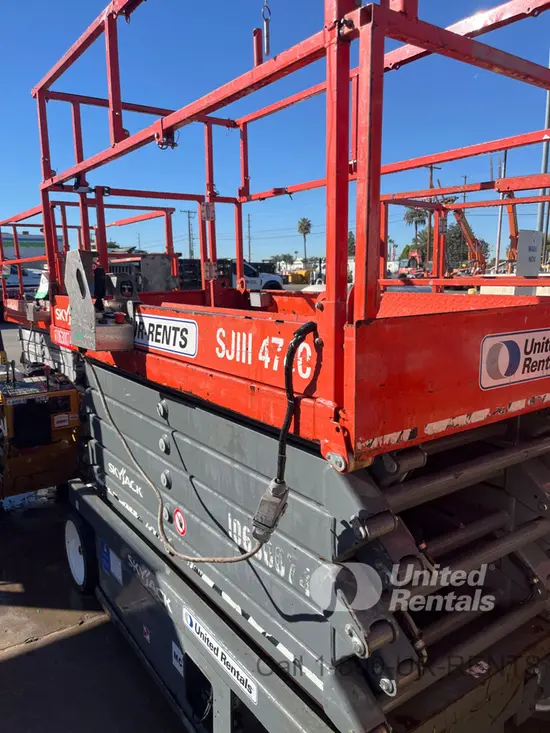 2017 Skyjack SJIII4740 Scissor Lift