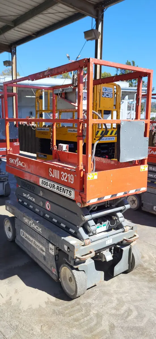 2018 Skyjack SJIII3219 Scissor Lift