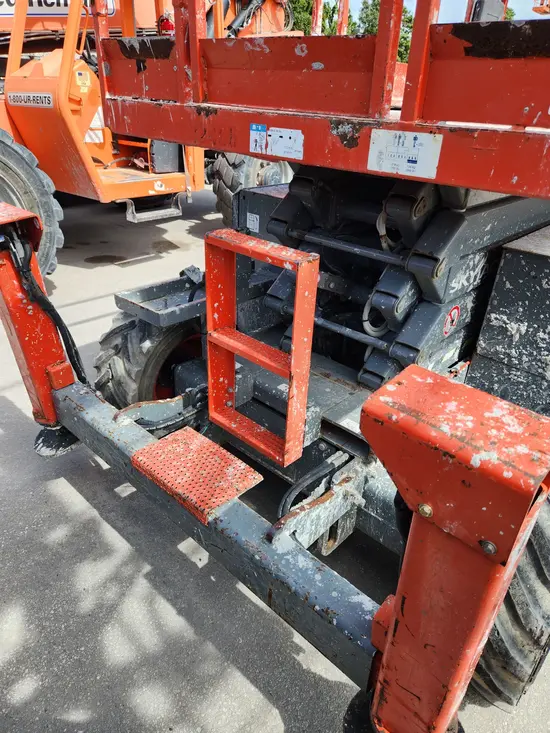 2016 Skyjack SJ6832RT Rough Terrain Scissor Lift