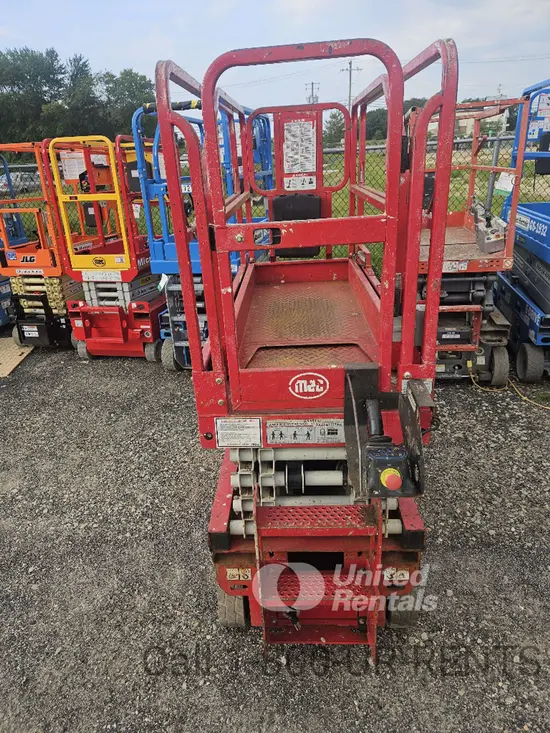 2018 MEC 1930SE Scissor Lift