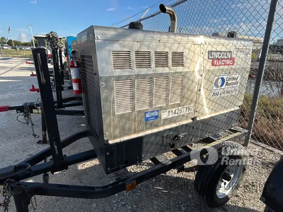 2022 Lincoln Electric LE500X Welder