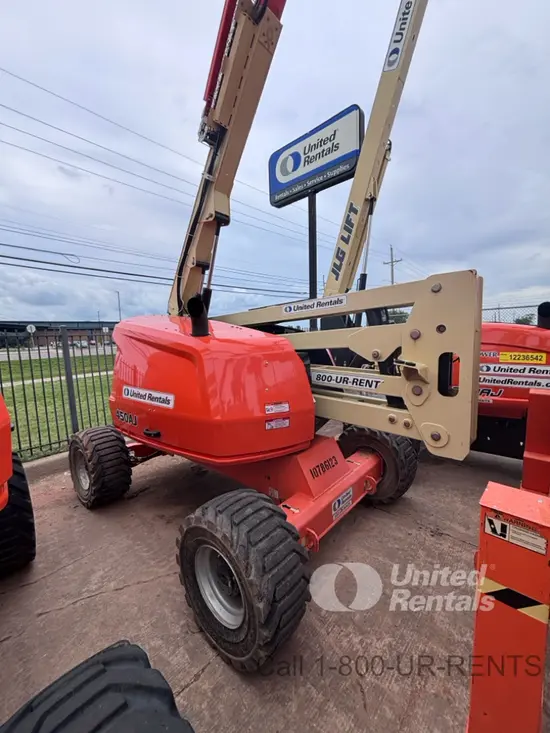 2018 JLG 450AJ Articulating Boom Lift