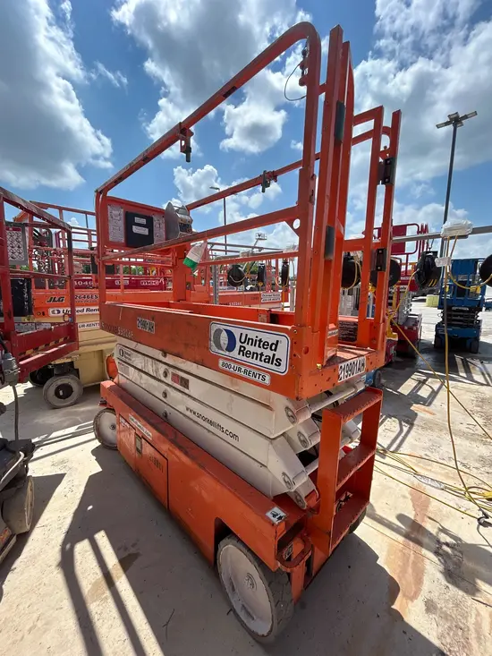 2019 Snorkel S3226E Scissor Lift
