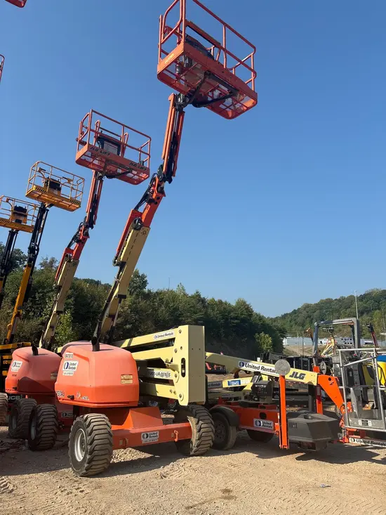 2016 JLG 450AJ Articulating Boom Lift