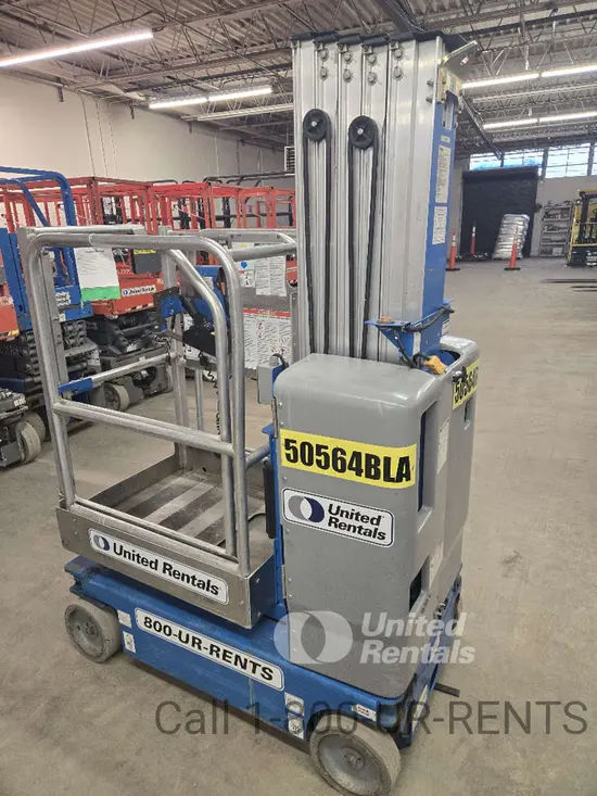 2017 Genie GR-20 Self-Propelled One-Person Lift