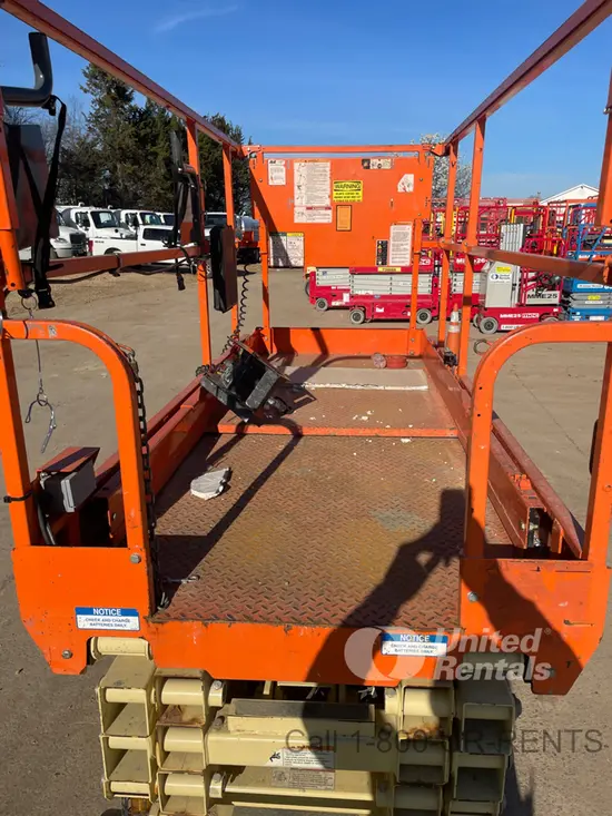 2017 JLG 3246ES Scissor Lift