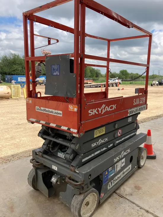 2018 Skyjack SJIII3219 Scissor Lift