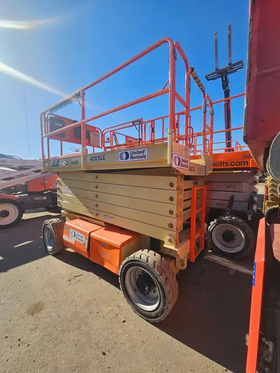2017 JLG 4069LE Scissor Lift