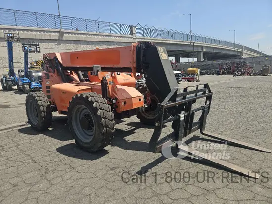 2016 SKYTRAK 6042 Forklift