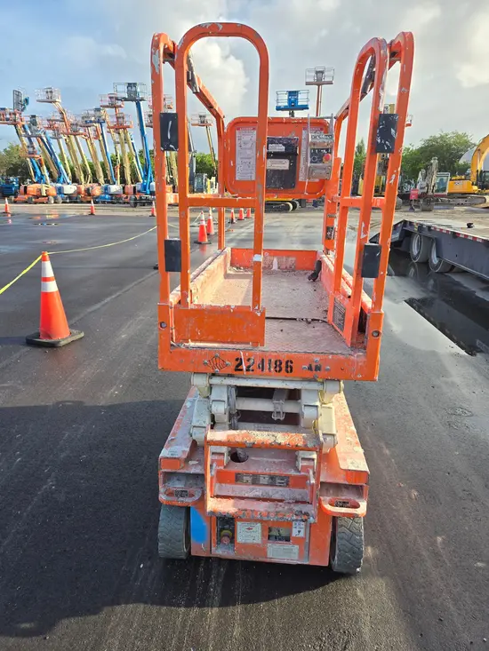 2019 Snorkel S3219E Scissor Lift