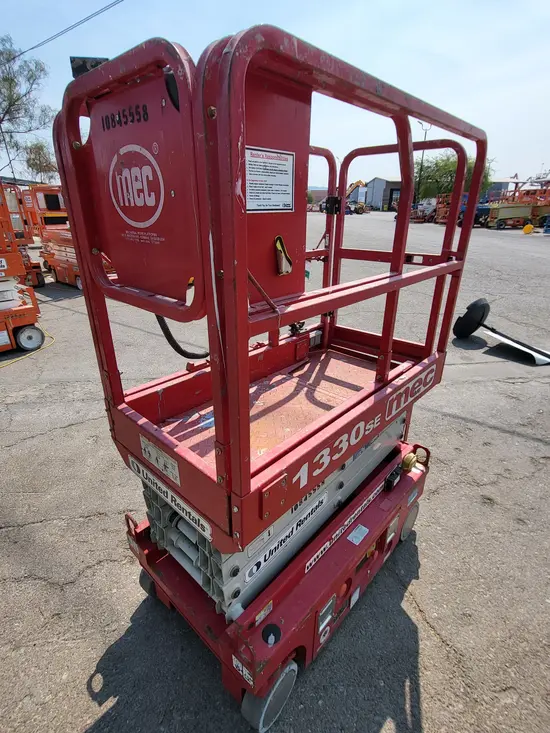 2018 MEC 1330SE Scissor Lift