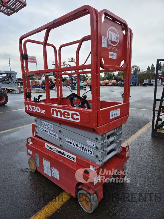 2017 MEC 1330SE Scissor Lift