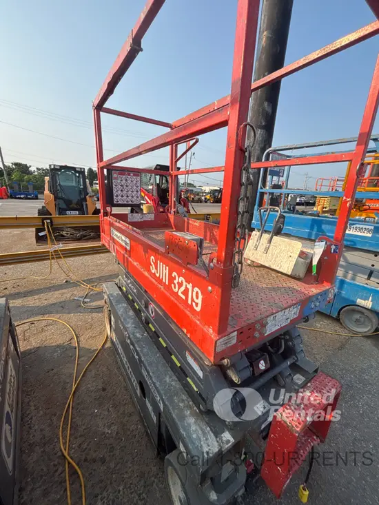 2017 Skyjack SJIII3219 Scissor Lift