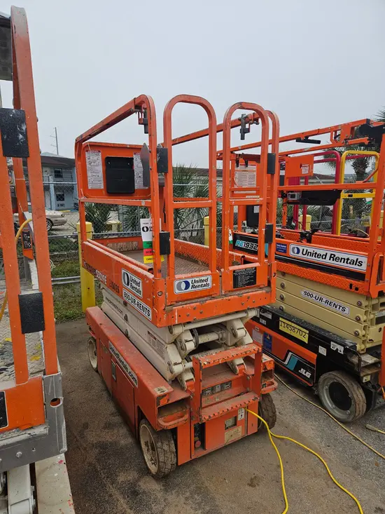 2018 Snorkel S3219E Scissor Lift