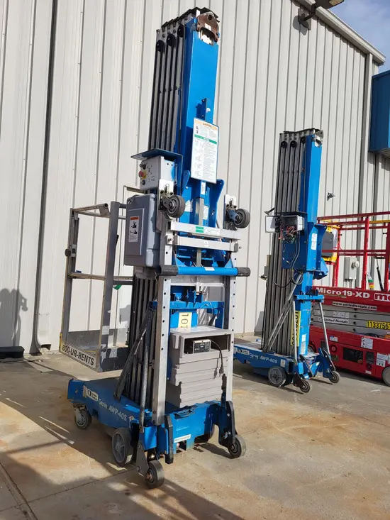 2018 Genie AWP-40SDC Pusharound Lift