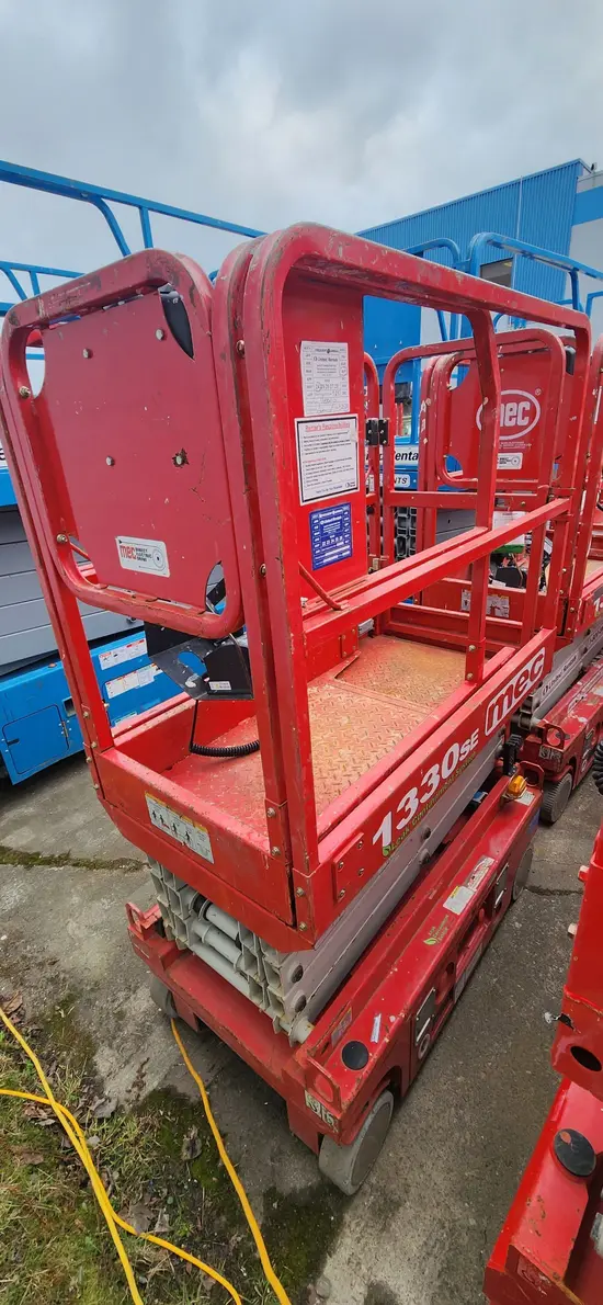 2019 MEC 1330SE Scissor Lift