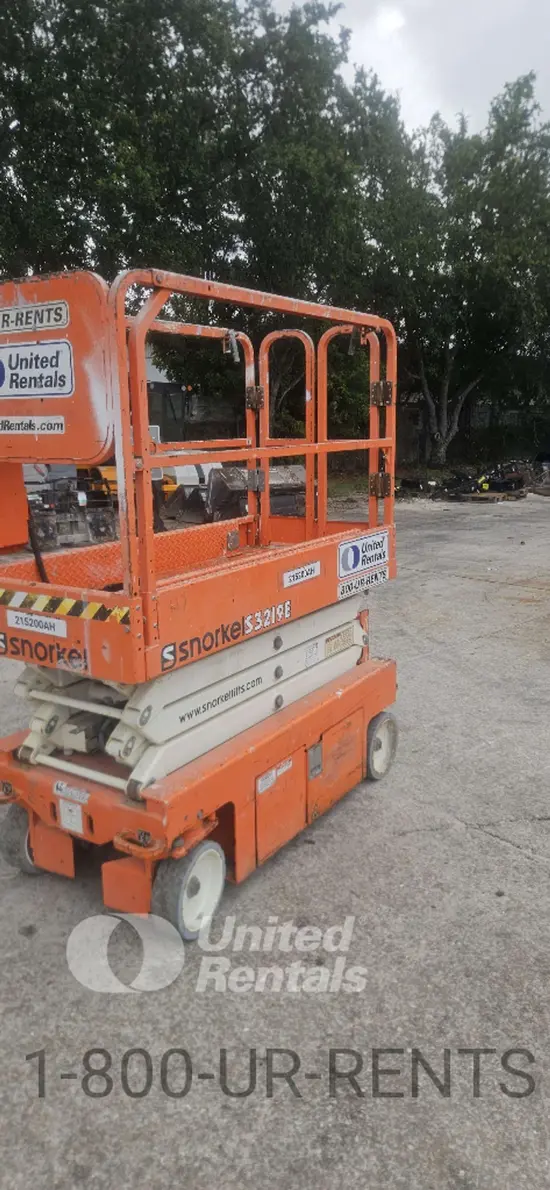 2018 Snorkel S3219E Scissor Lift