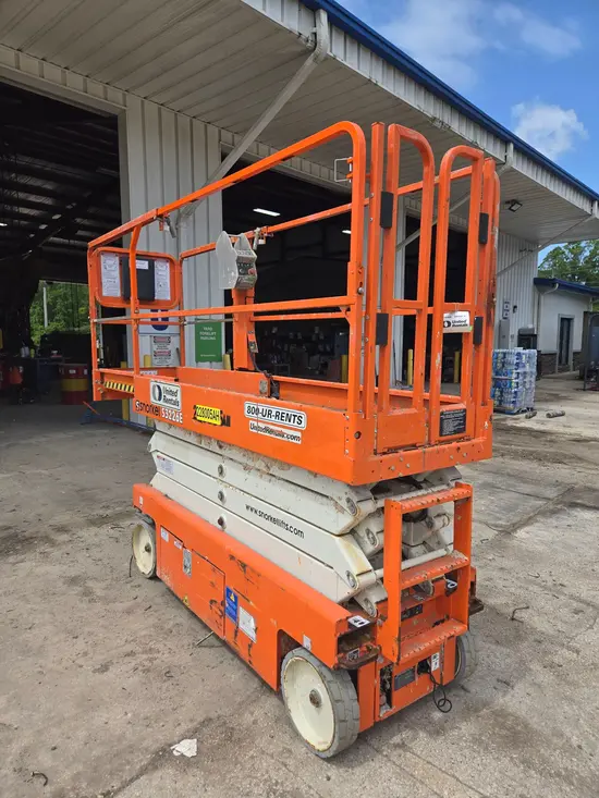 2019 Snorkel S3226E Scissor Lift