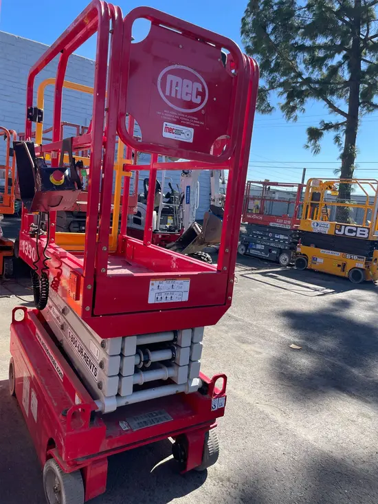 2018 MEC 1330SE Scissor Lift