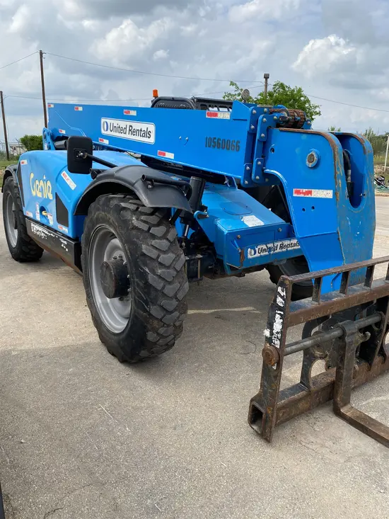 2017 Genie GTH-844 Forklift