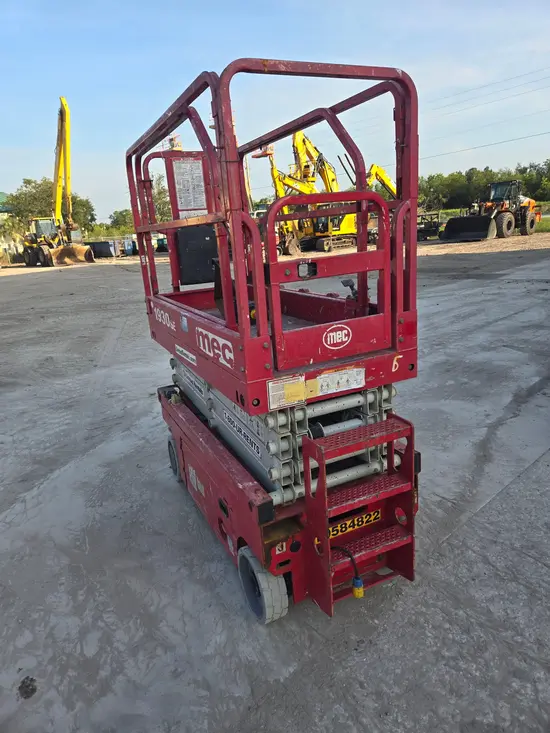 2017 MEC 1930SE Scissor Lift