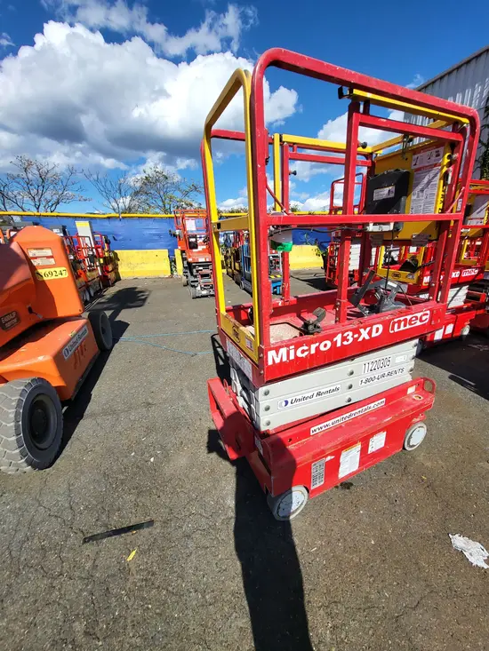 2021 MEC MICRO 13-XD Scissor Lift