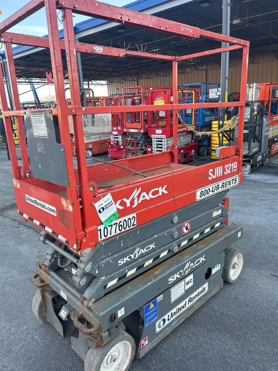 2018 Skyjack SJIII3219 Scissor Lift