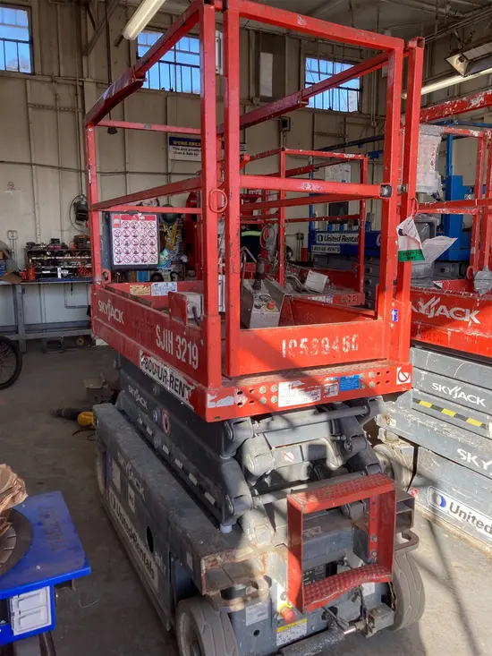 2017 Skyjack SJIII3219 Scissor Lift