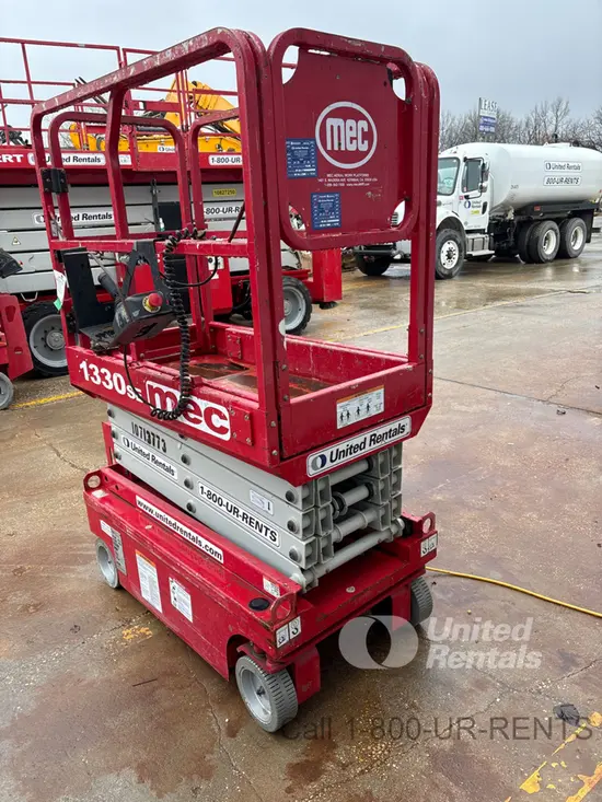 2018 MEC 1330SE Scissor Lift