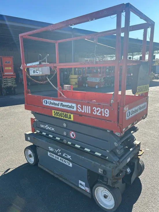 2018 Skyjack SJIII3219 Scissor Lift