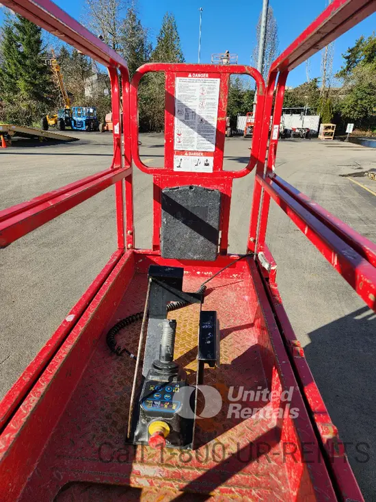 2020 MEC 1930SE Scissor Lift