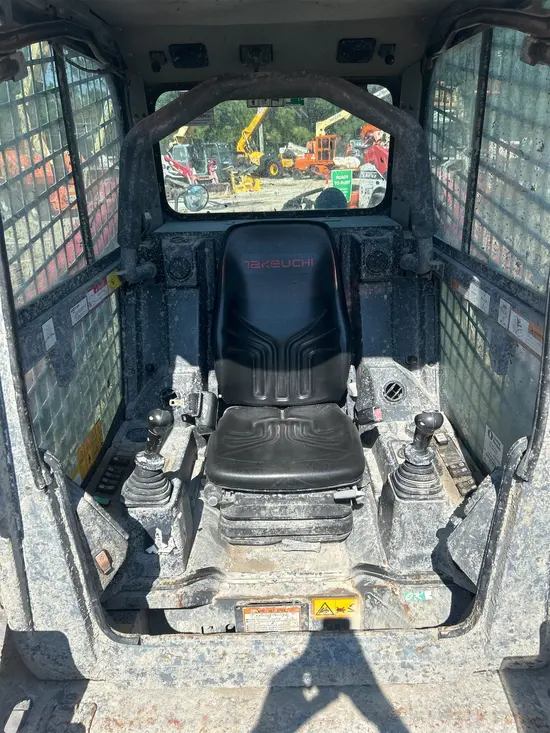 2021 Takeuchi TL12R2-CR Track Loader
