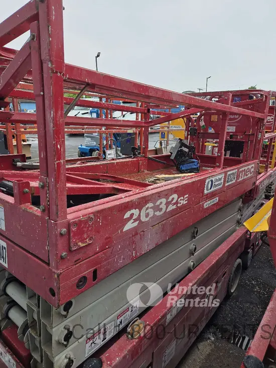 2017 MEC 2632SE Scissor Lift