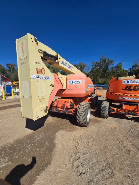 2015 JLG 800AJ Articulating Boom Lift