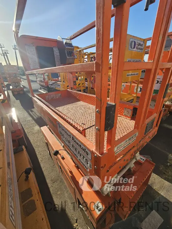 2019 Snorkel S3219E Scissor Lift