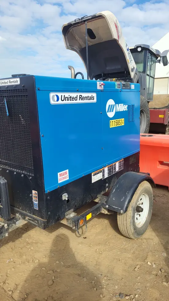 2021 Miller Welders Big Blue 500 Welder