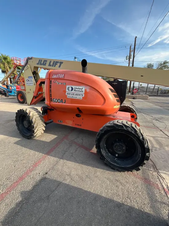 2015 JLG 600AJ Articulating Boom Lift