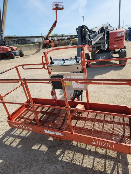 2017 Skyjack SJ63AJ Articulating Boom Lift